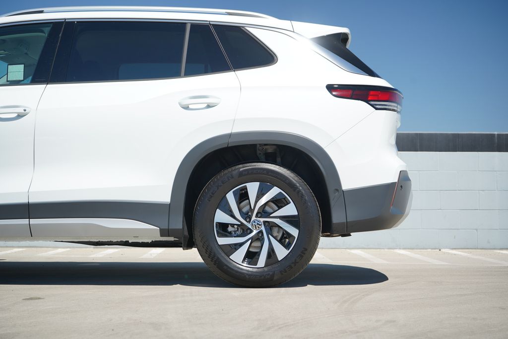 Thumbnail: 2026 Volkswagen Tiguan - 4