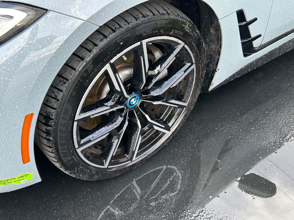 Thumbnail: 2023 BMW i4 - 3