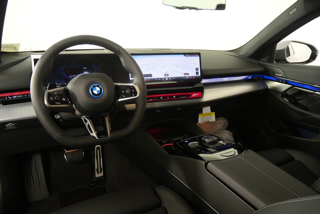 Thumbnail: 2026 BMW i5 - 19