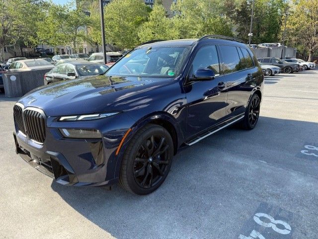 2024 BMW X7