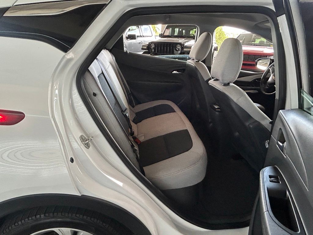 Used 2020 Summit White Chevrolet LT image 37