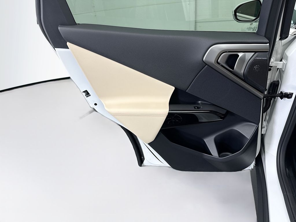 Thumbnail: 2026 BMW X3 - 25