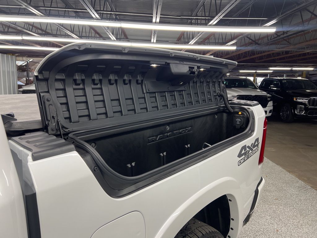 2026 Ram 1500 Tungsten - 9