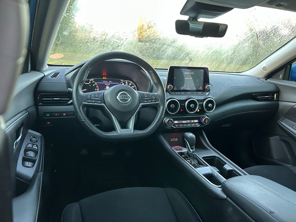 Thumbnail: 2020 Nissan Sentra - 12