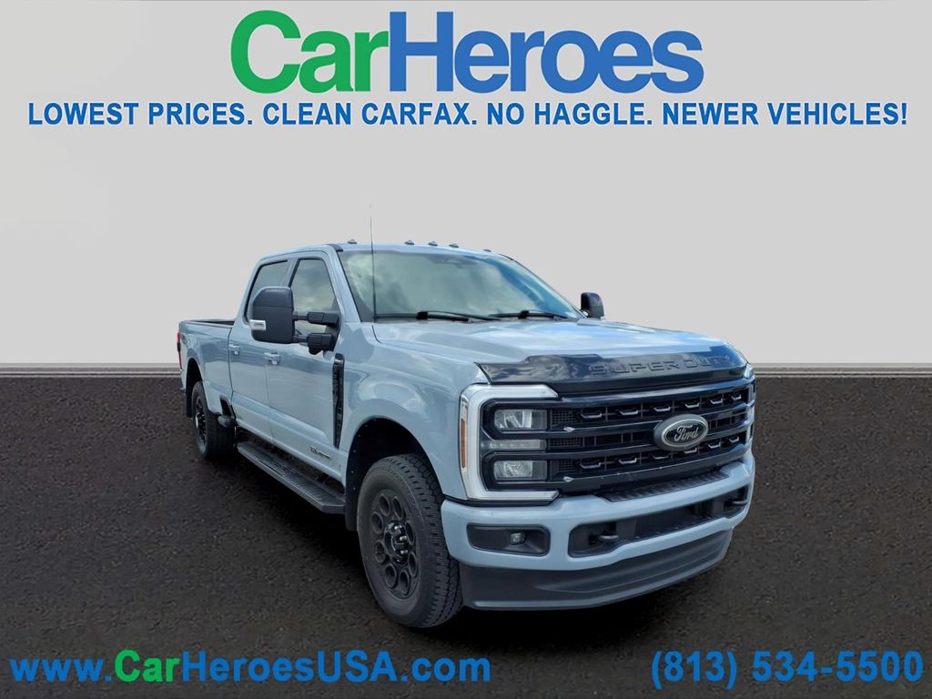 Glacier Gray Metallic Tri-Coat 2024 Ford F-250 Super Duty Pickup Truck Four-Wheel Drive Automatic