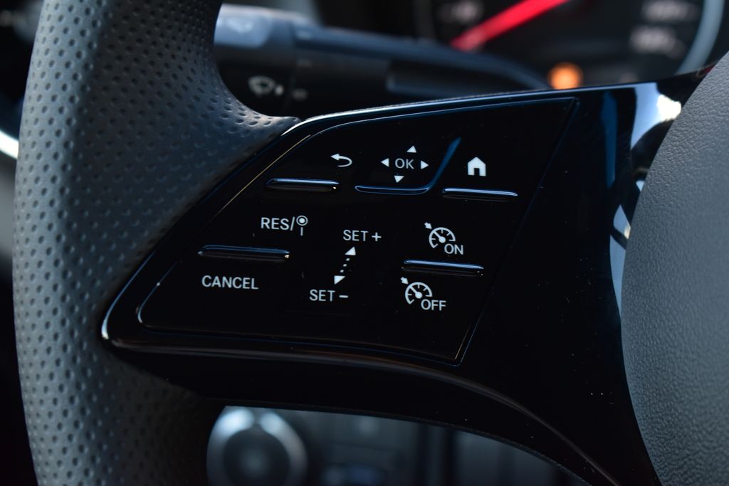 Thumbnail: 2025 Mercedes-Benz Sprinter - 15