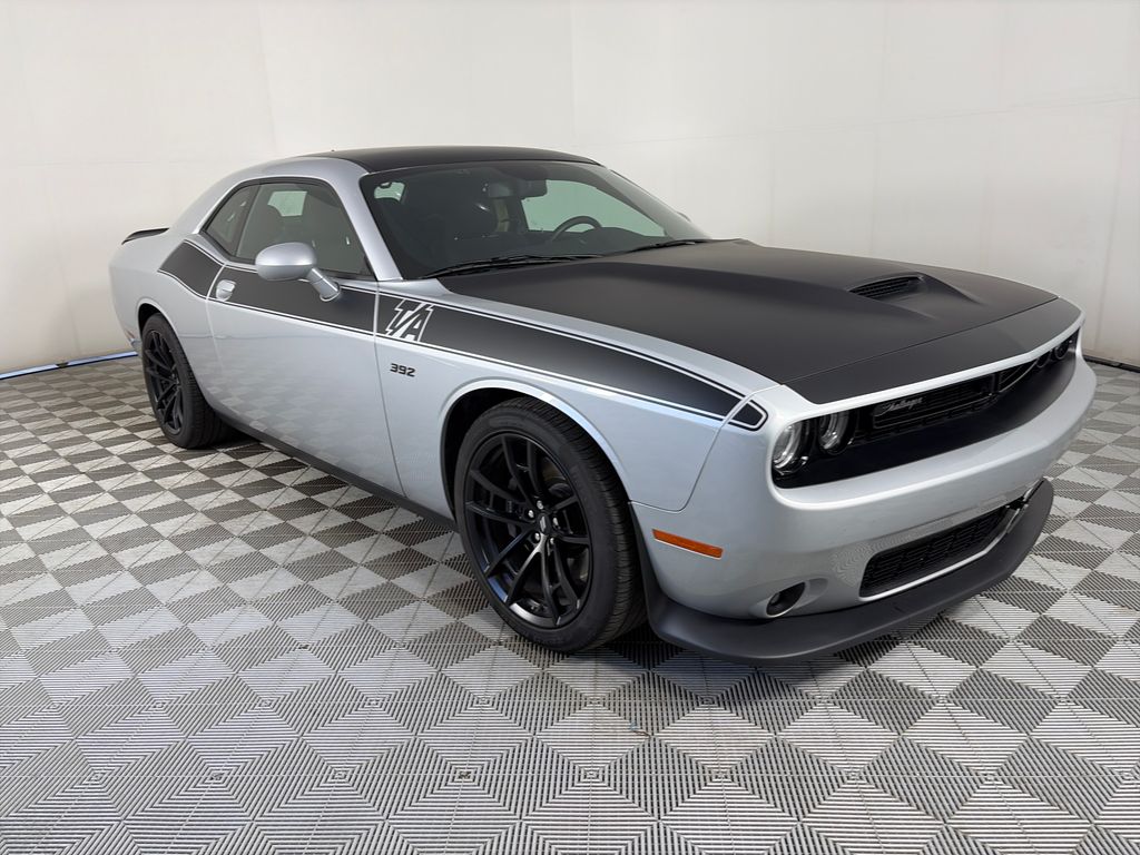 Triple Nickel Clearcoat 2021 Dodge Challenger Coupe Rear-Wheel Drive 8-Speed Automatic