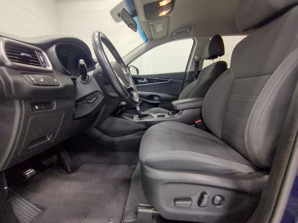 2020 Kia Sorento S