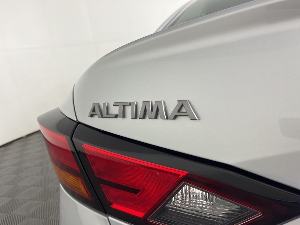 Thumbnail: 2024 Nissan Altima - 3