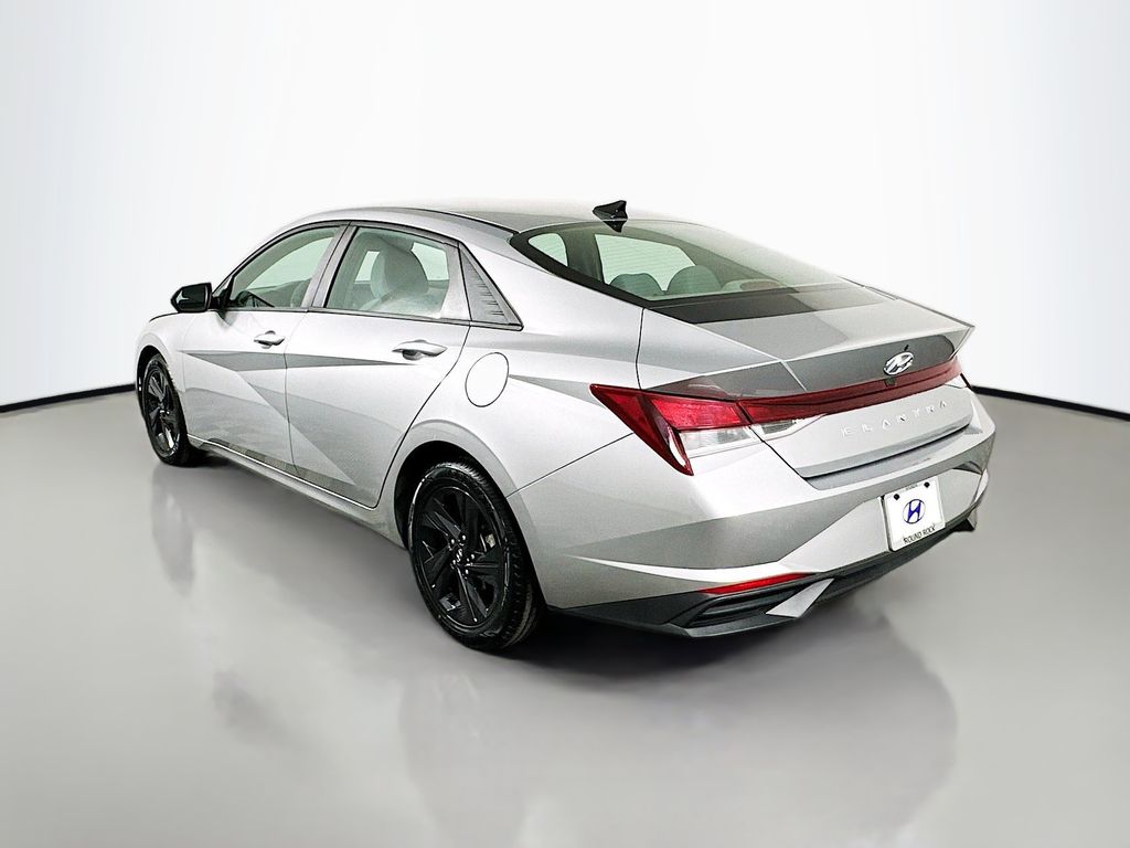2021 Hyundai Elantra SEL 7