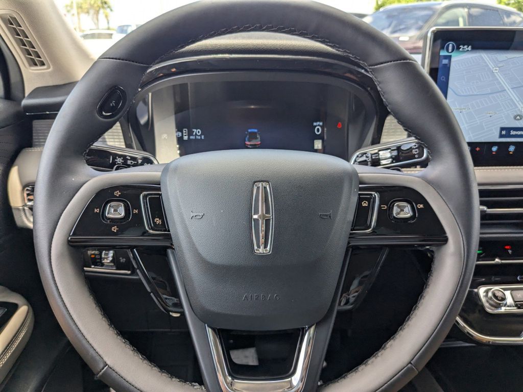 2025 Lincoln Corsair Premiere
