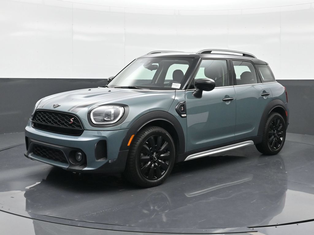 2024 MINI Countryman Verde (Sage Green Metallic) SUV/Crossover Tracción delantera 7 velocidades Automática