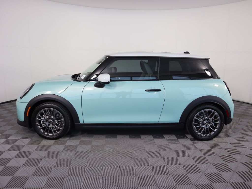 2025 MINI Cooper S 8