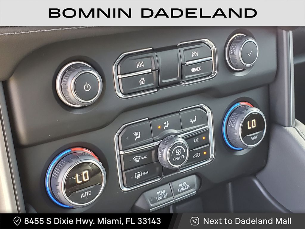 2024 Chevrolet Suburban LS photo