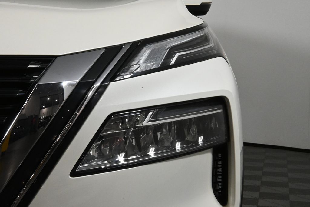 Thumbnail: 2021 Nissan Rogue - 11