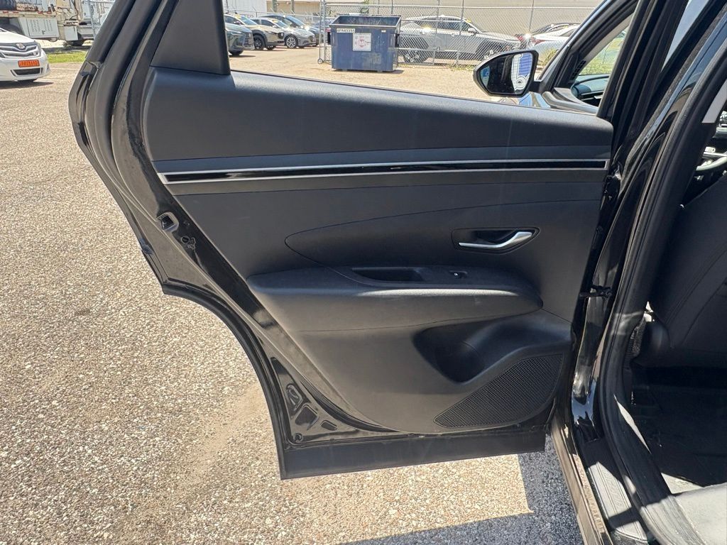 Used 2024 Black Hyundai SE image 12