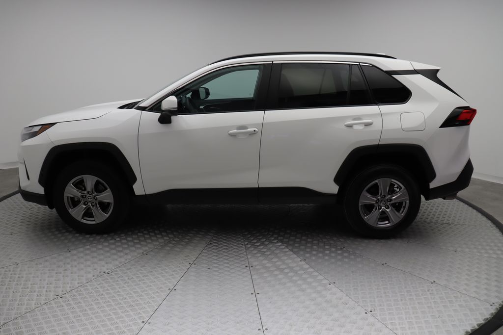 2023 Toyota RAV4 XLE 12