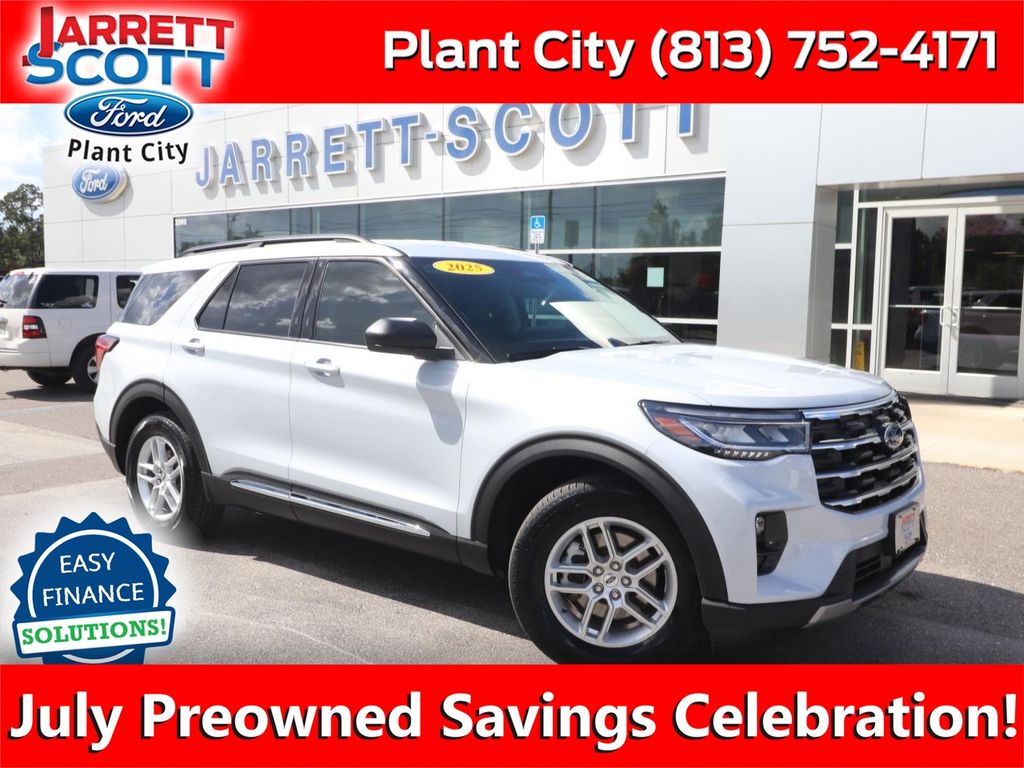 Space White Metallic 2025 Ford Explorer SUV / Crossover Rear-Wheel Drive Automatic