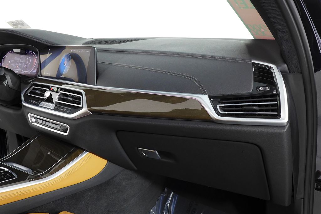 Thumbnail: 2023 BMW X5 - 14