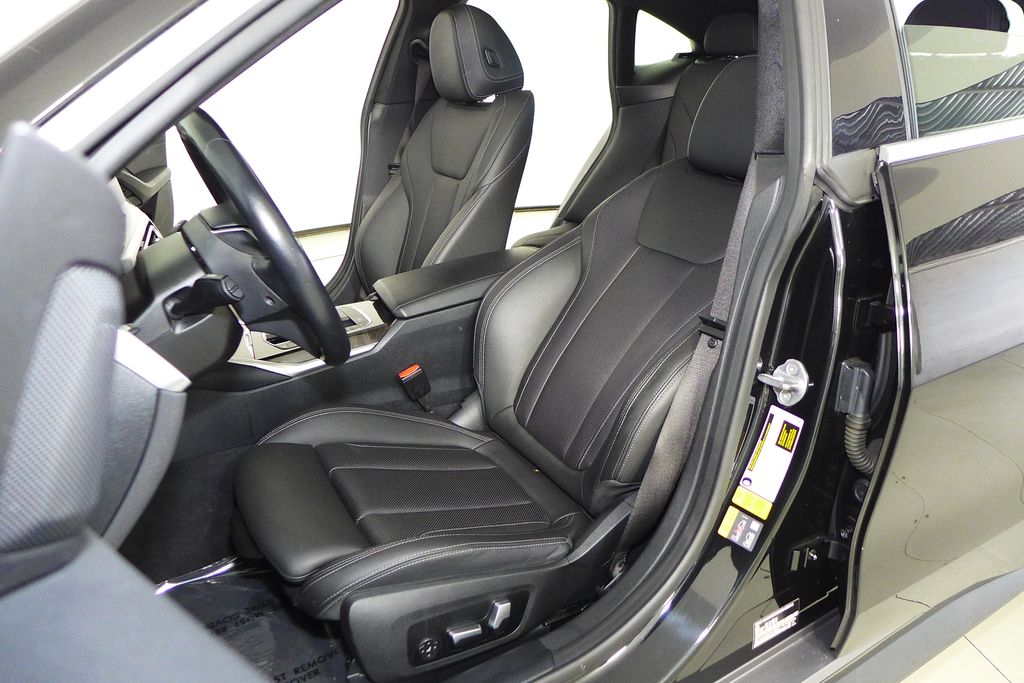 Thumbnail: 2023 BMW i4 - 22