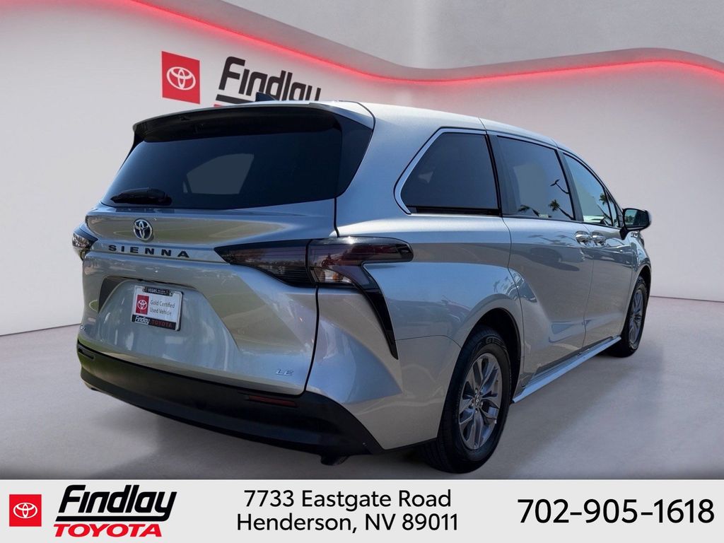 Used 2025 Toyota Sienna Van