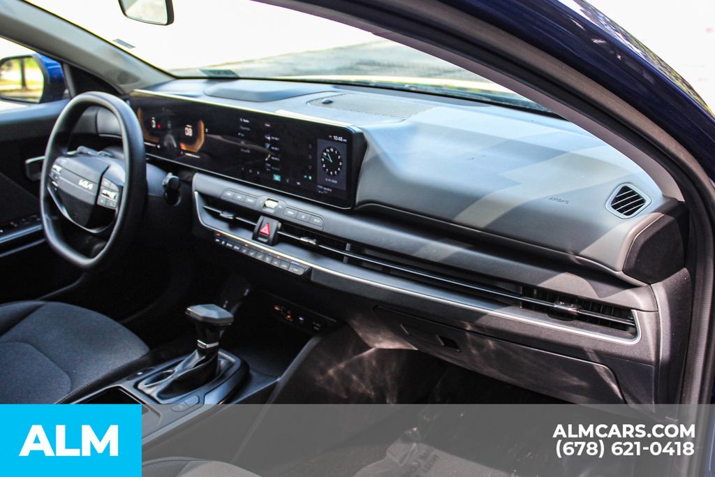 Used 2025 Blue Kia LXS image 23