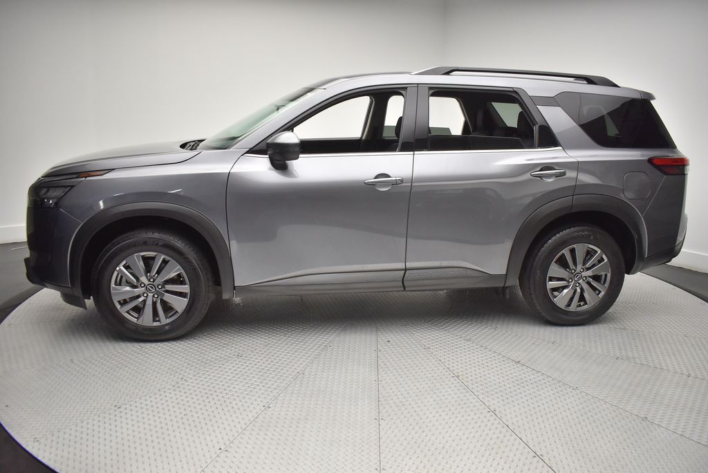 Thumbnail: 2025 Nissan Pathfinder - 8