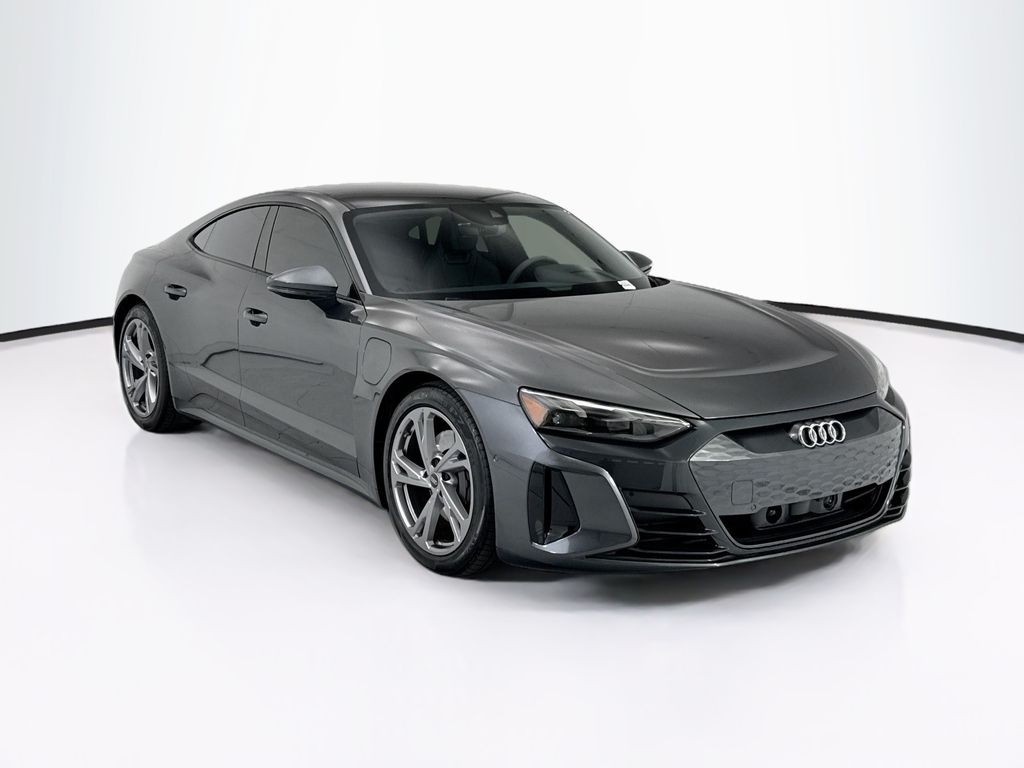 Thumbnail: 2023 Audi e-tron GT - 3