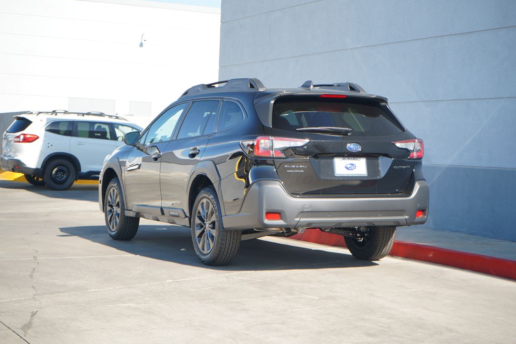 2025 Subaru Outback Onyx Edition 3