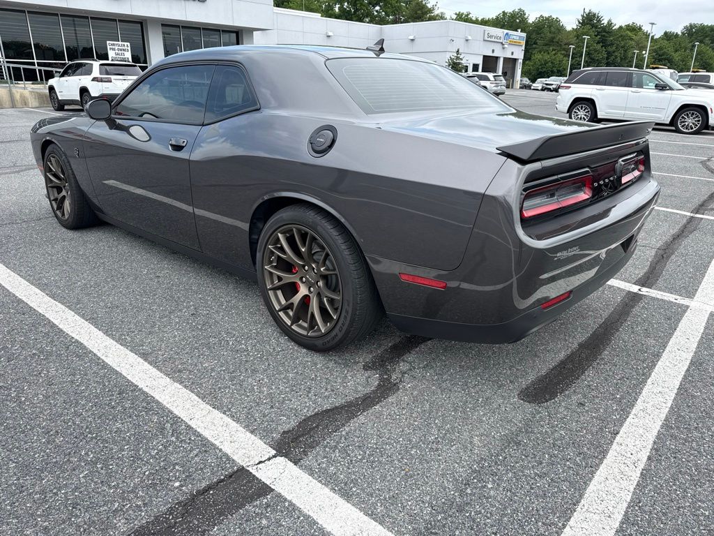 2016 Dodge Challenger — photo 5