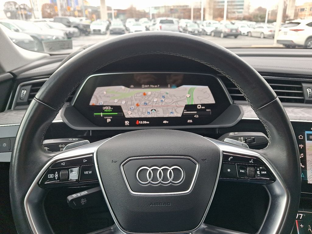 Thumbnail: 2021 Audi e-tron GT - 20