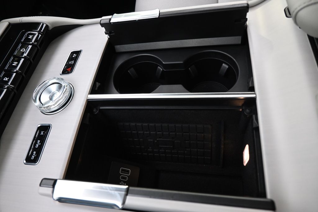 New 2026 White Lincoln Reserve image 31