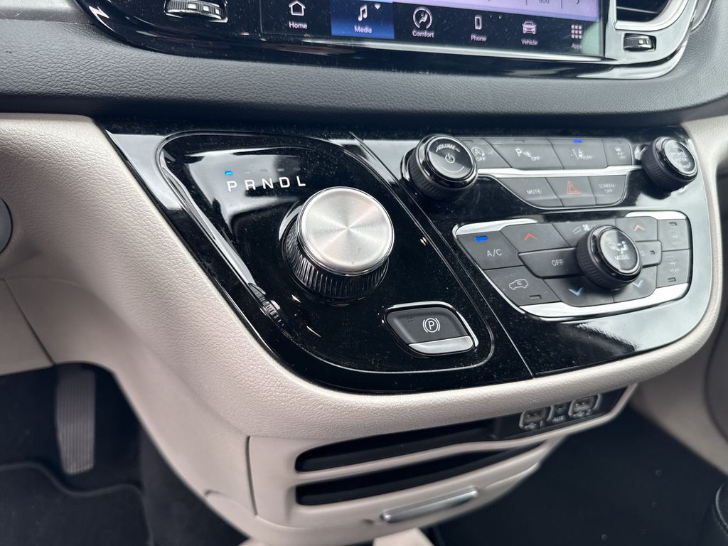 2024 Chrysler Pacifica Touring L Black at Martin Chrysler Dodge Jeep Ram
