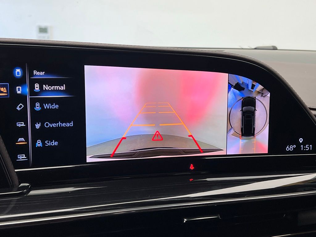 Thumbnail: 2023 Cadillac Escalade - 17