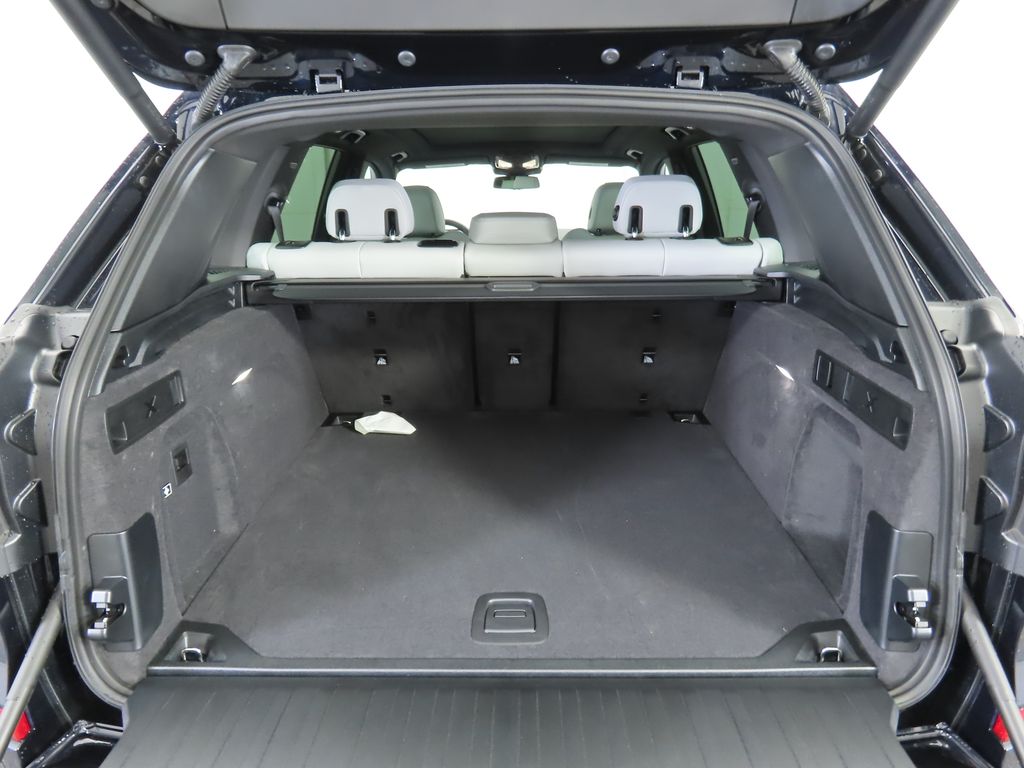 Thumbnail: 2026 BMW X5 - 28