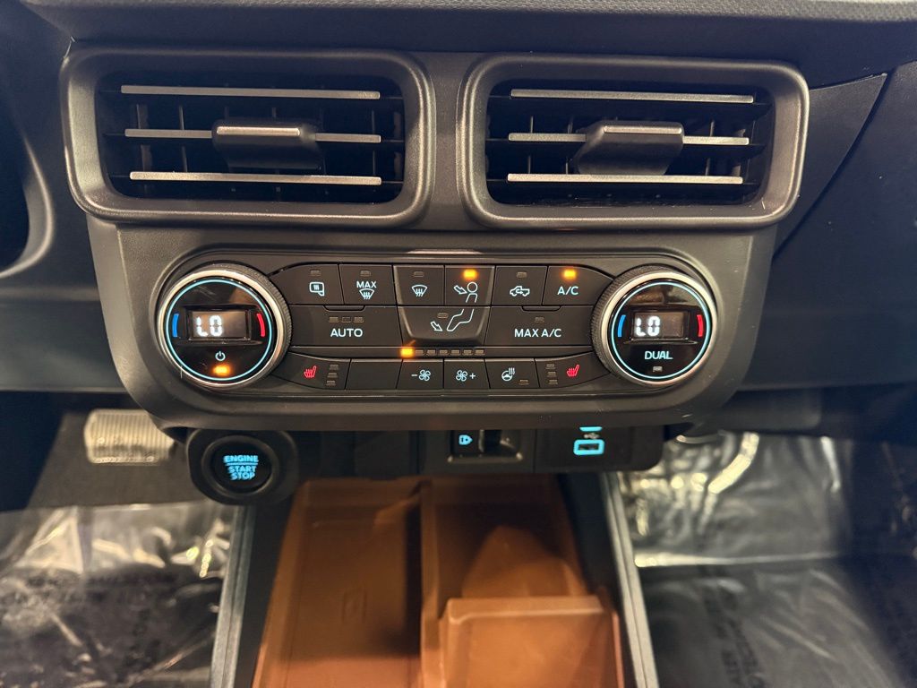 Thumbnail: 2022 Ford Maverick - 18