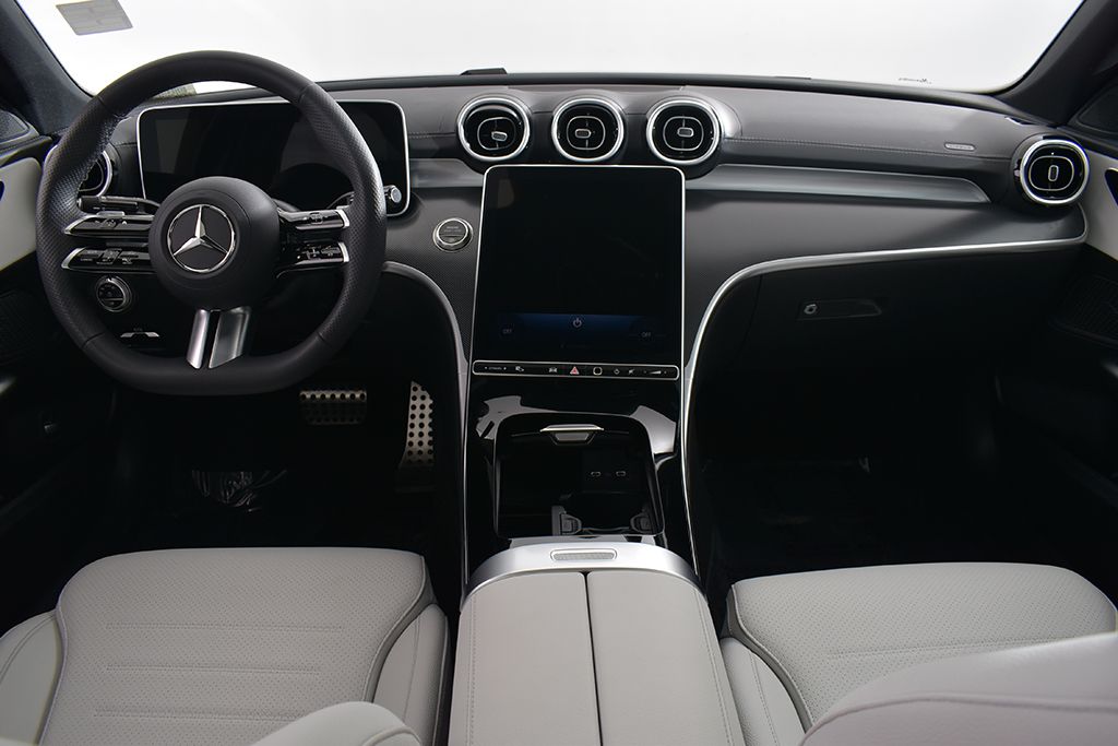 Thumbnail: 2026 Mercedes-Benz C-Class - 15