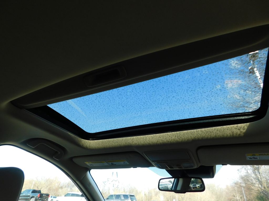 Thumbnail: 2018 Honda CR-V - 6