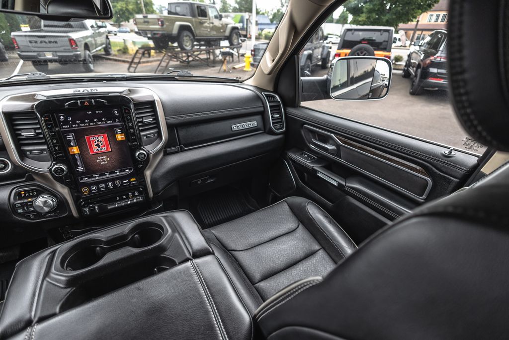 2019 Ram 1500 Laramie thumbnail 23