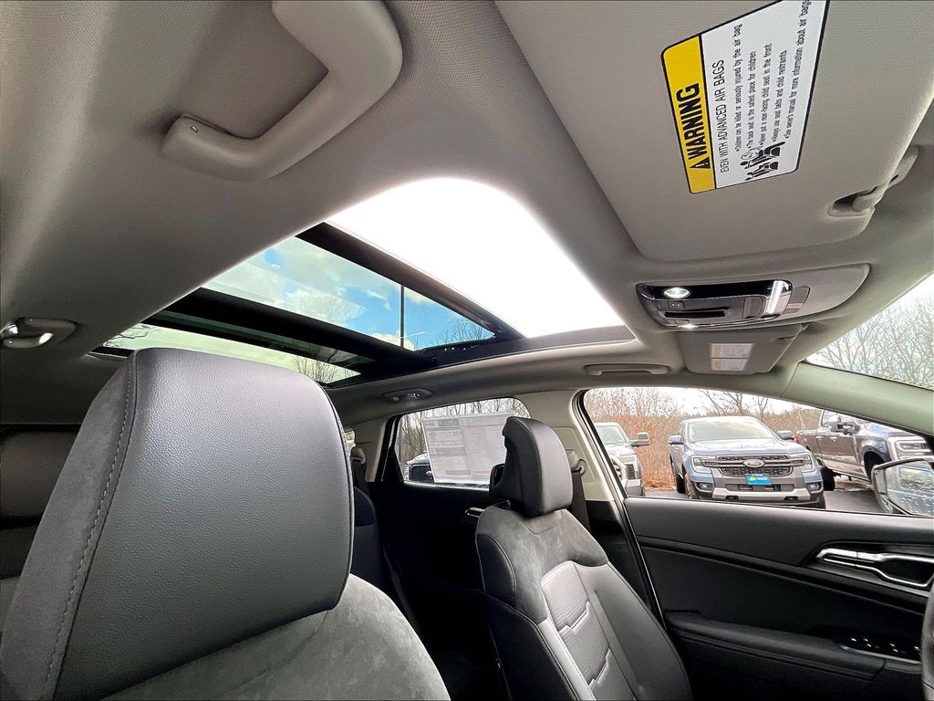 2026 Kia Sportage Hybrid — photo 15