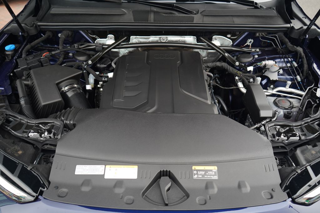 Thumbnail: 2025 Audi Q5 - 12