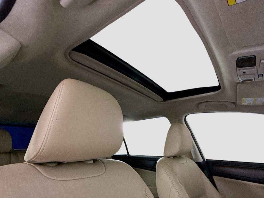 Thumbnail: 2017 Subaru Outback - 18