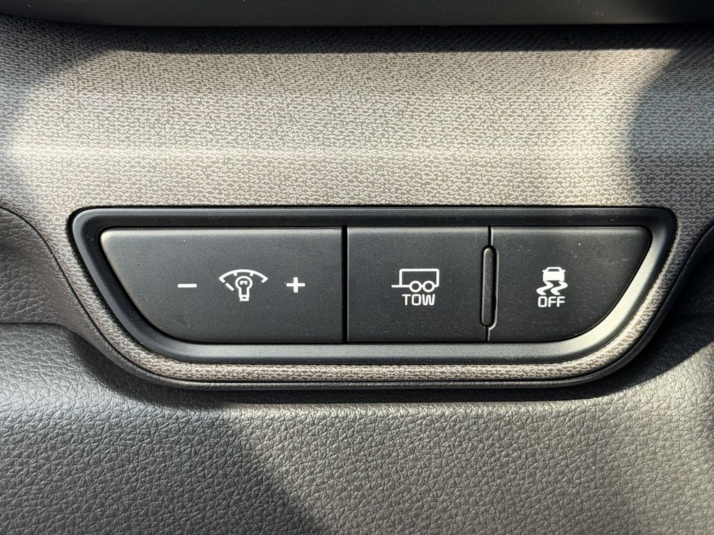 new 2026 Kia Carnival Hybrid car, priced at $44,339