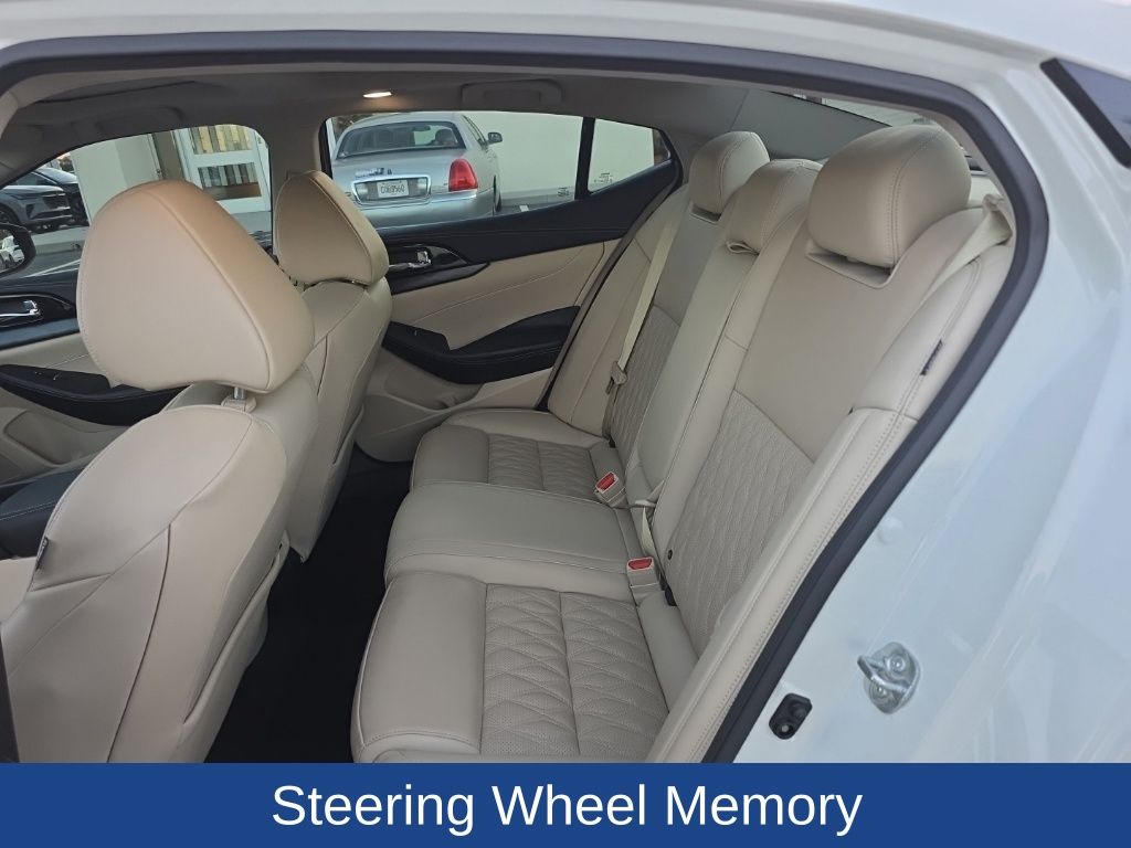 2023 Nissan Maxima Platinum Xtronic CVT