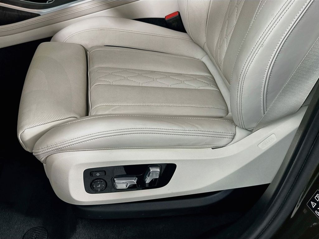 Thumbnail: 2024 BMW X7 - 20