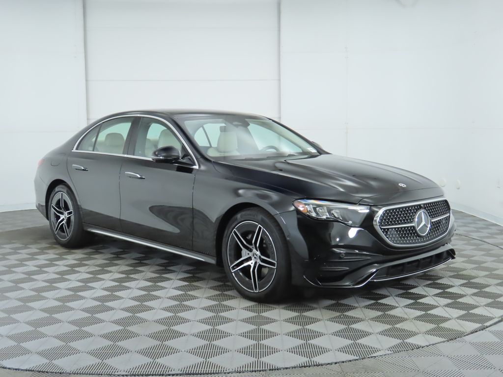 Thumbnail: 2025 Mercedes-Benz E-Class - 3