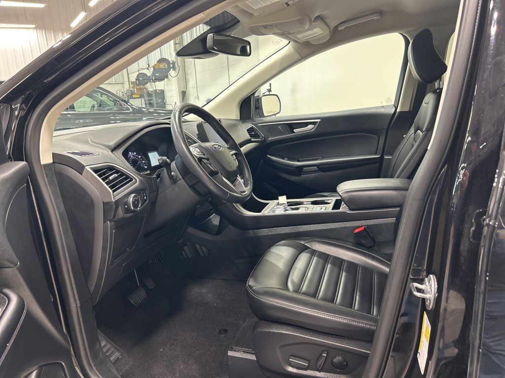 used 2024 Ford Edge car, priced at $29,837