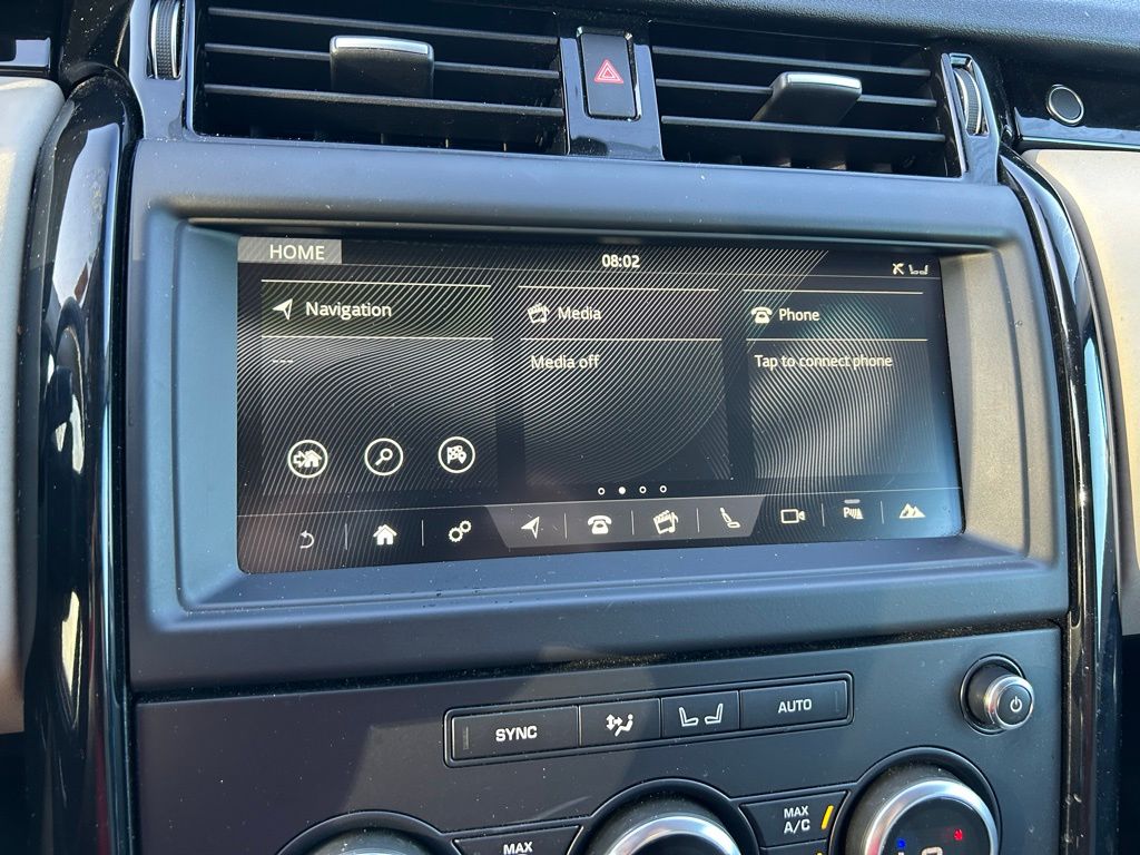 Thumbnail: 2018 Land Rover Discovery - 24