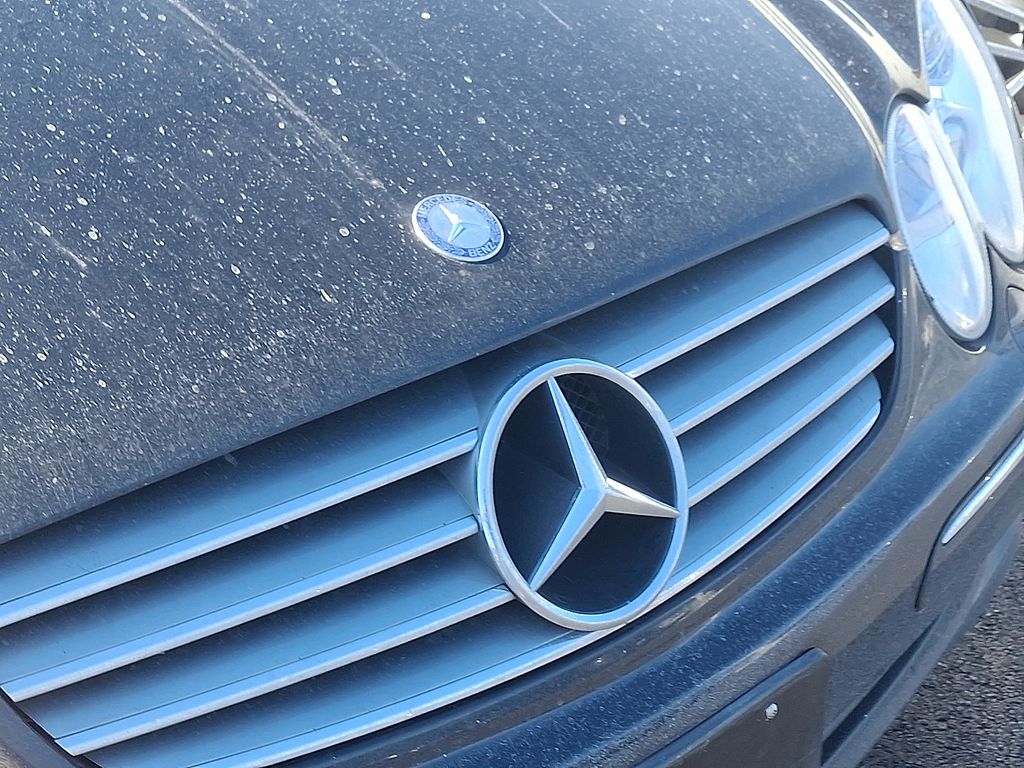 Thumbnail: 2005 Mercedes-Benz CLK - 4