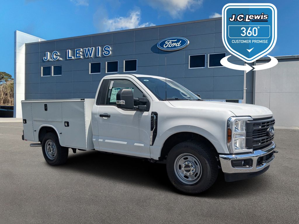 2025 Ford F-250 Super Duty XL